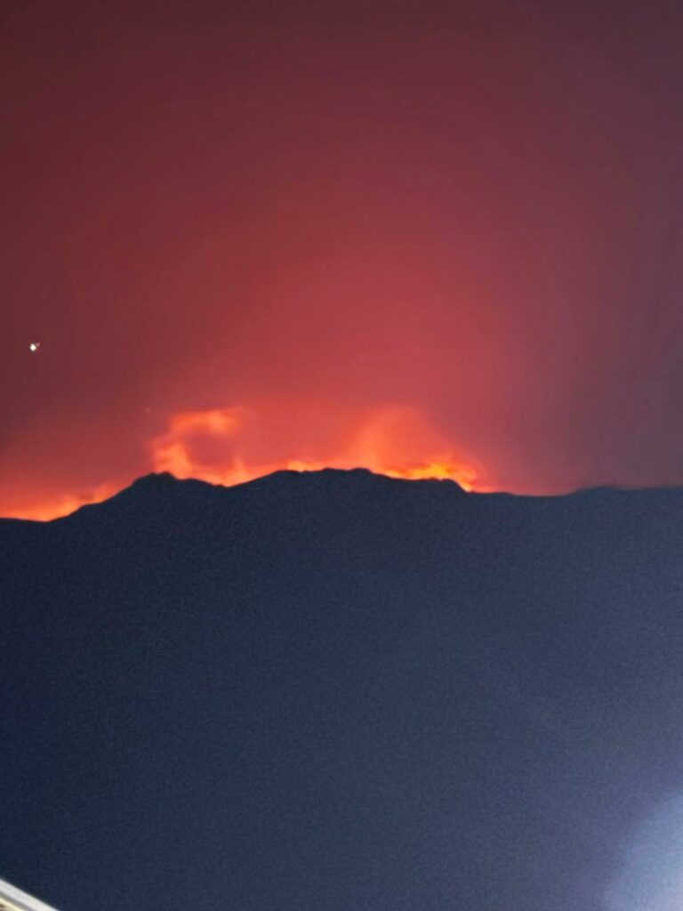 Incendio Sierra Oeste de Madrid visto desde Fresnedillas de la Oliva, julio 2026